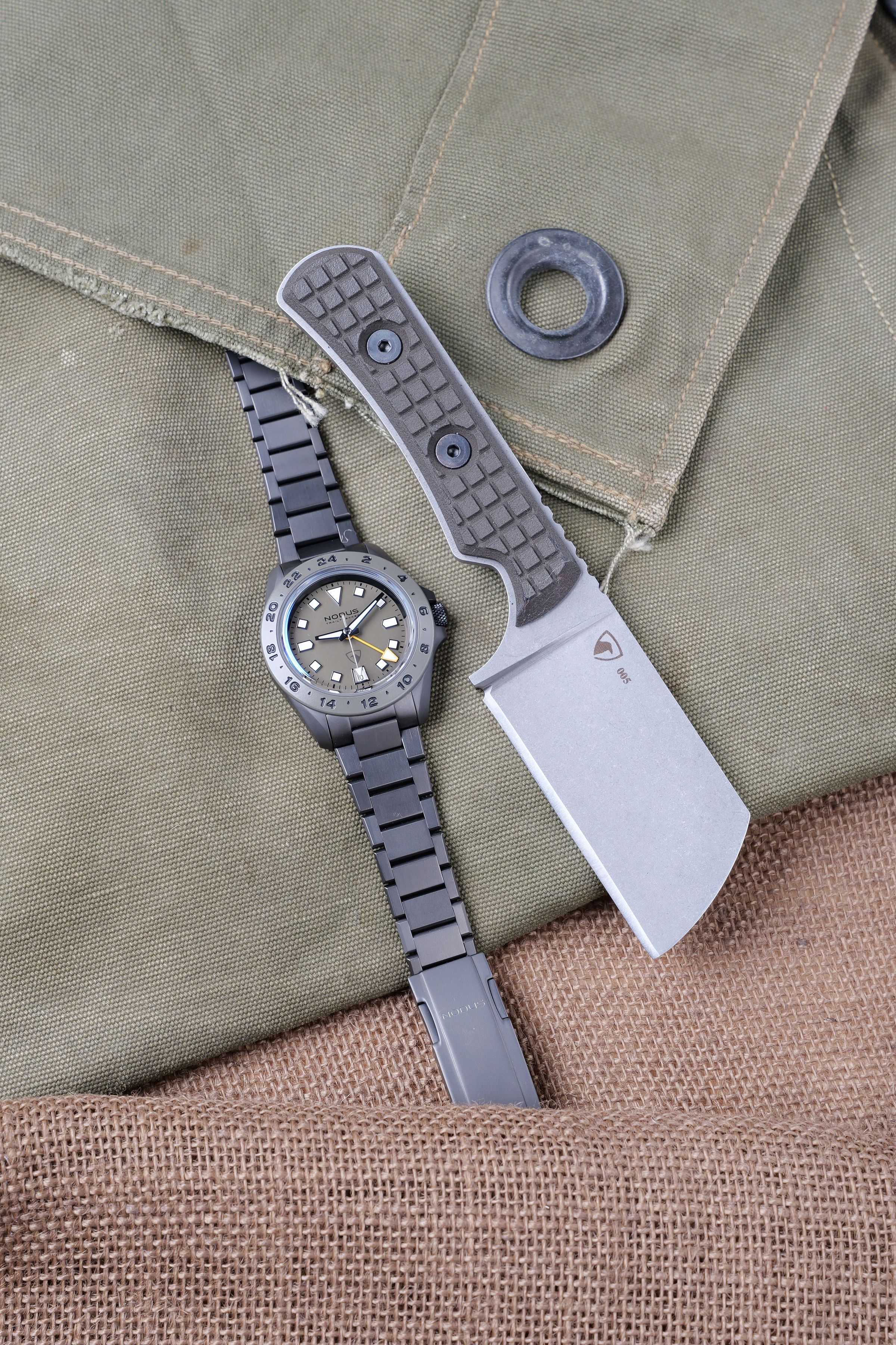 Watch and knife photography sample 02 by YB Visuals